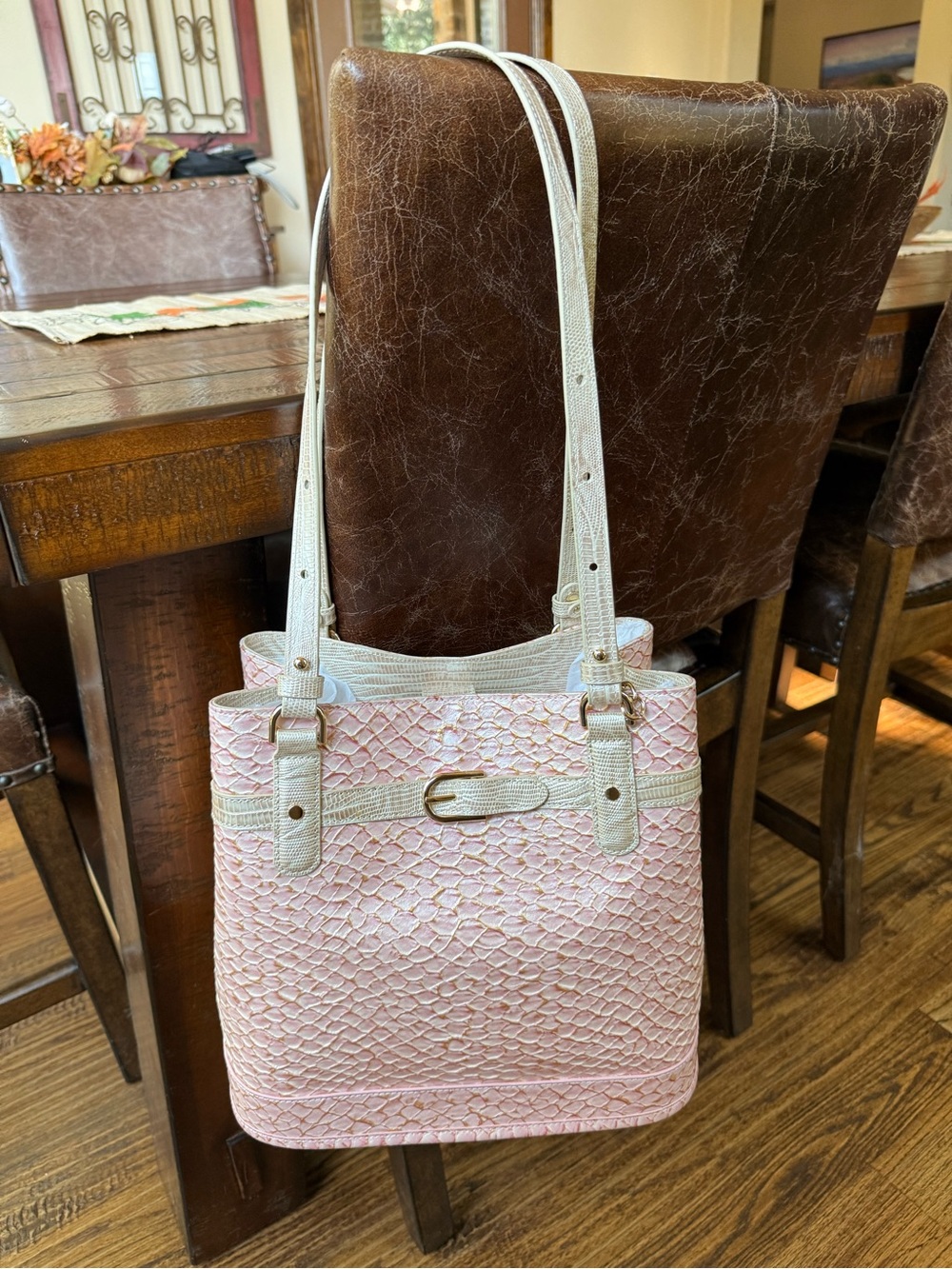Gorgeous Brahmin " Fiora" bucket bag-New with tag!